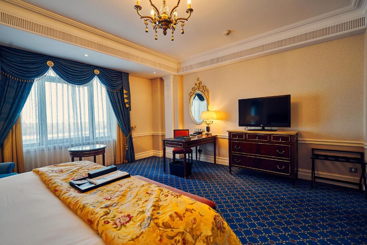 Hotel Fairmont Grand