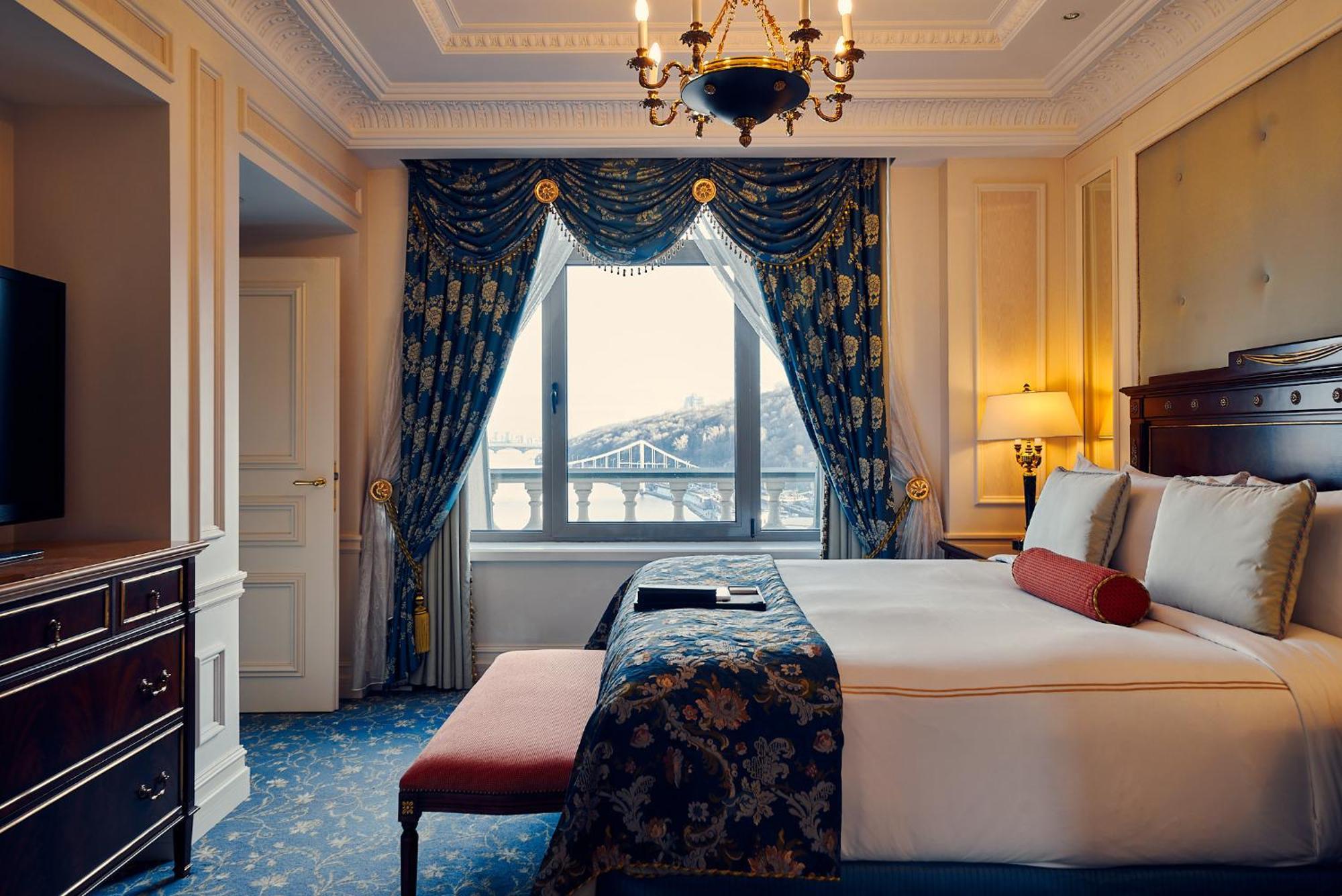 Fairmont Grand 5* Kyiv