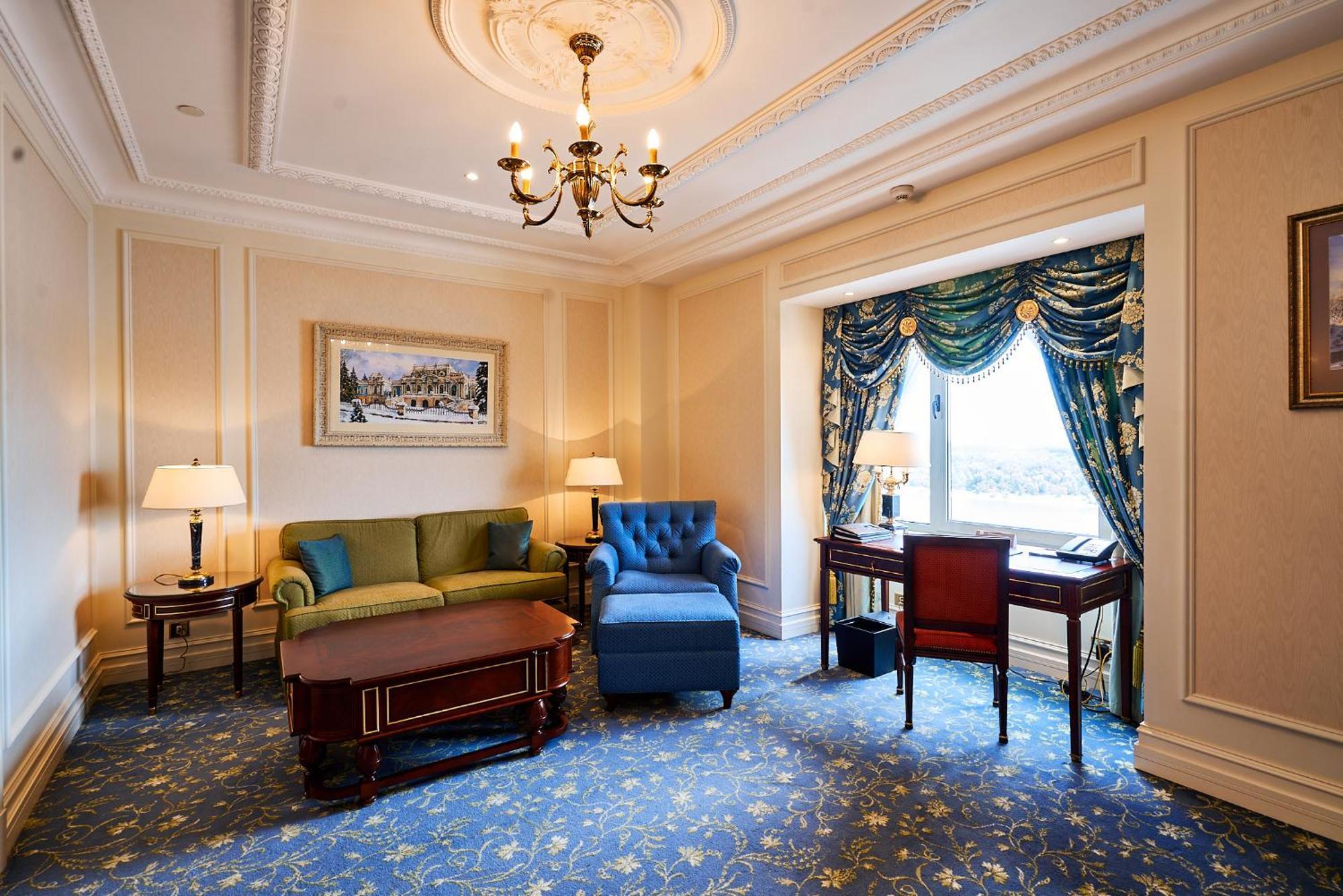 Fairmont Grand 5* Kyiv